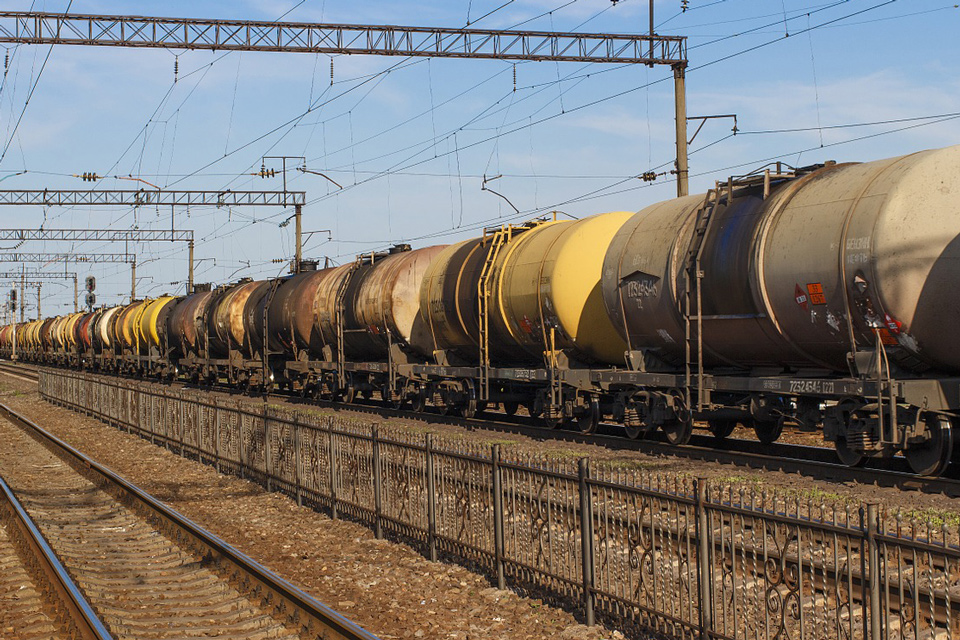 Железнодорожные перевозки нефтепродуктов